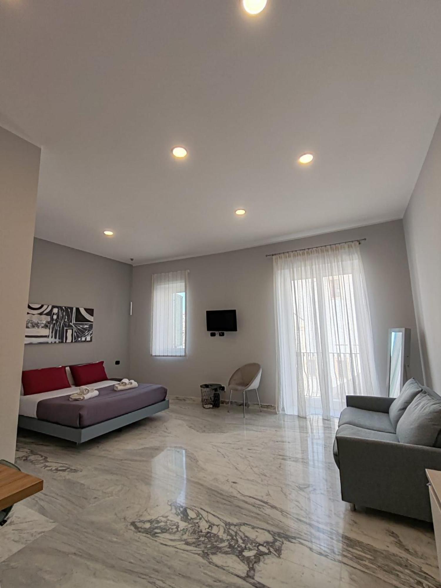 Lily Apartments Палермо Экстерьер фото